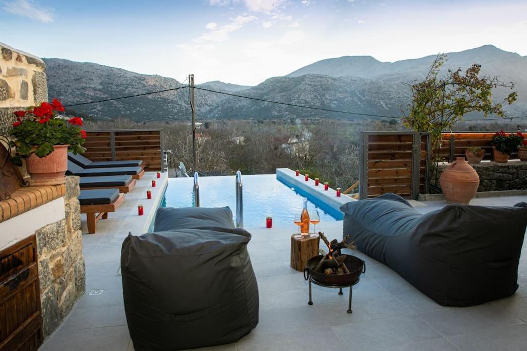 Mesa Lasithi Lasithi Luxury Villa מראה חיצוני תמונה